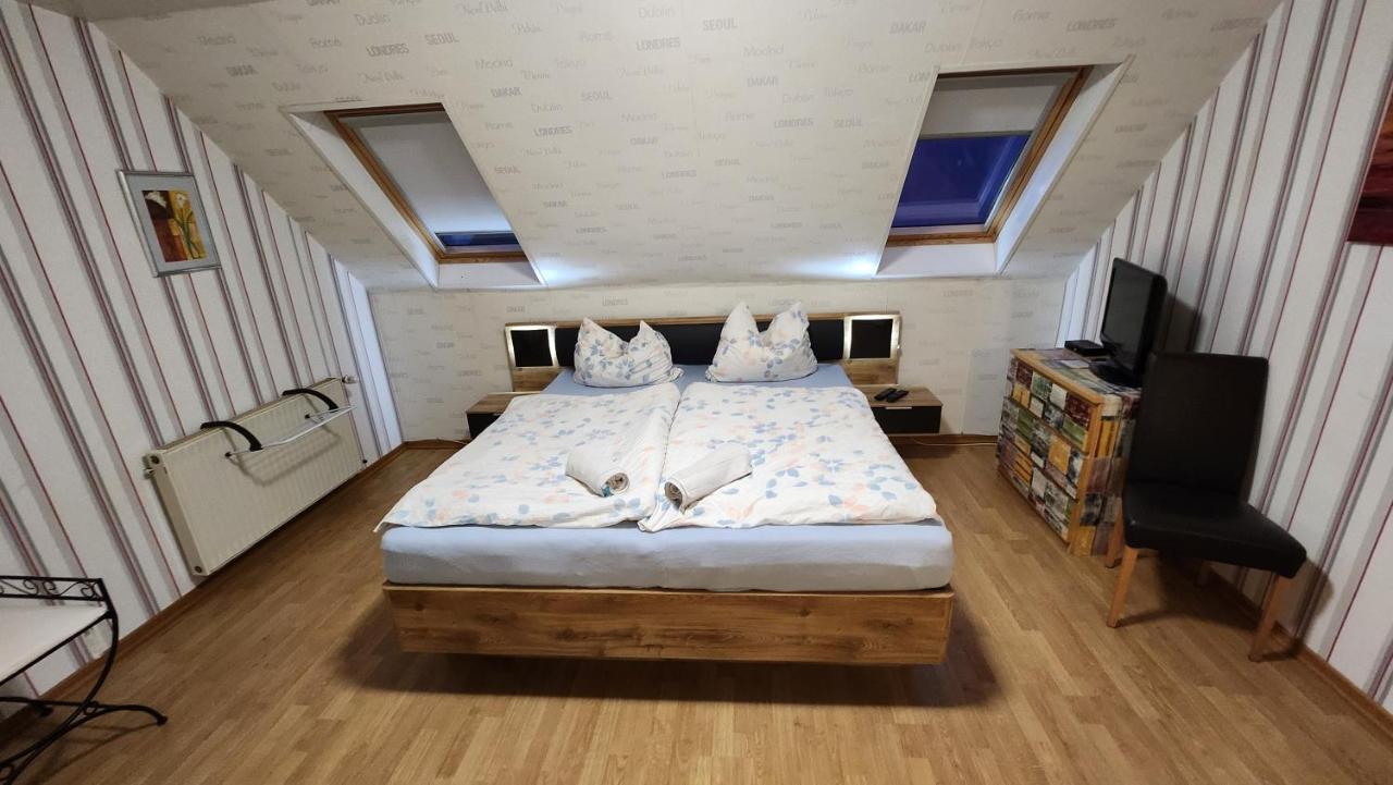 Ferienwohnung Ha-Wei -80 M2 Hangen-Weisheim Esterno foto